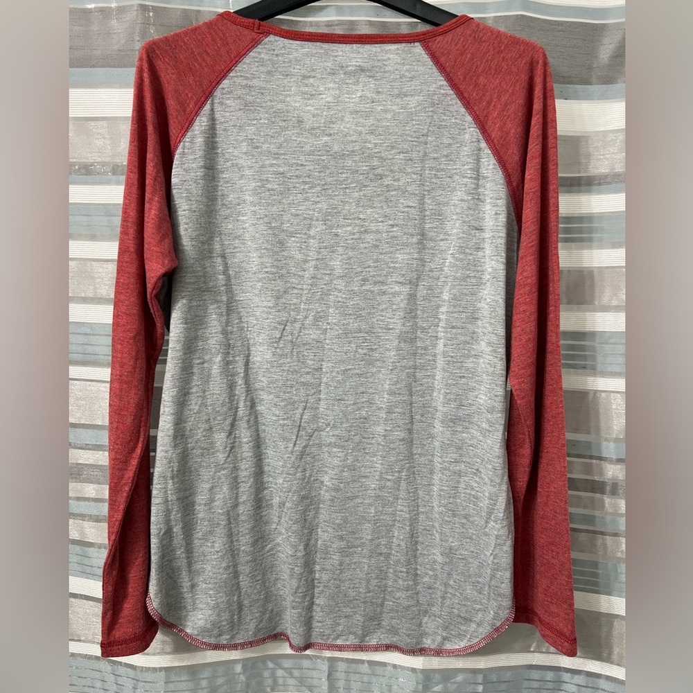St. Louis Cardinals Women’s Tee and Tin Sign - Picture 3 of 16